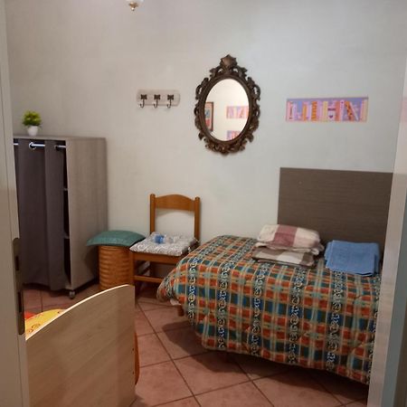 4 Giugno Ferrara Apartment Bagian luar foto