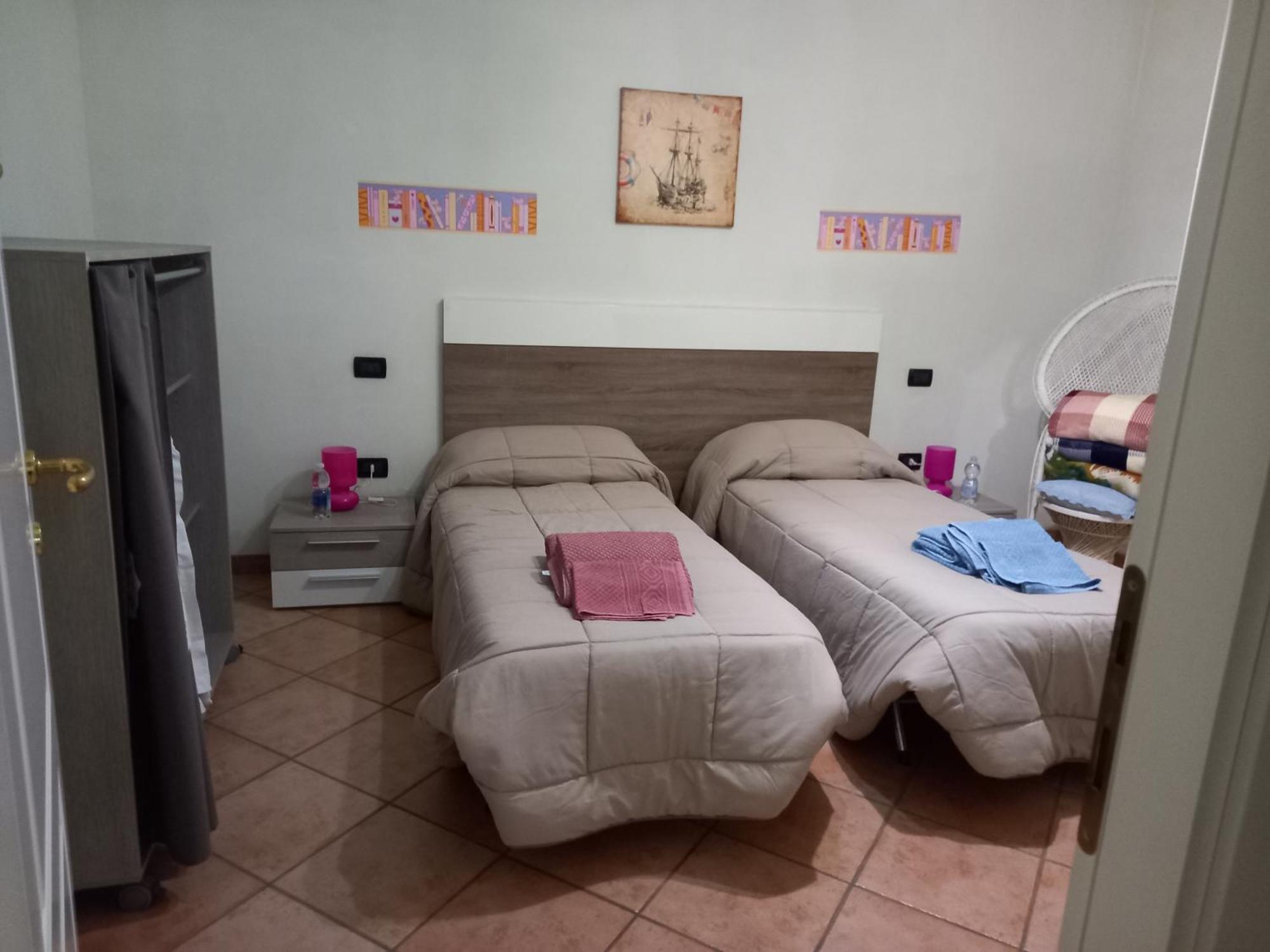 4 Giugno Ferrara Apartment Bagian luar foto