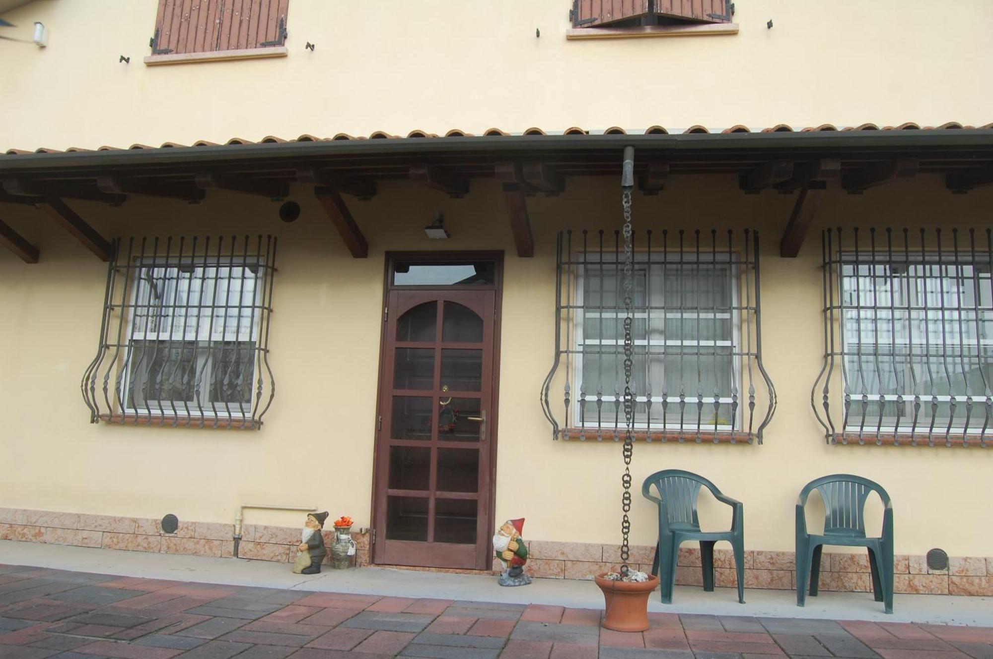 4 Giugno Ferrara Apartment Bagian luar foto